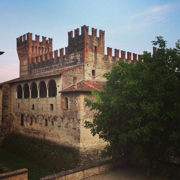 Locanda Dei Nobili Viaggiatori Cavernago Номер фото